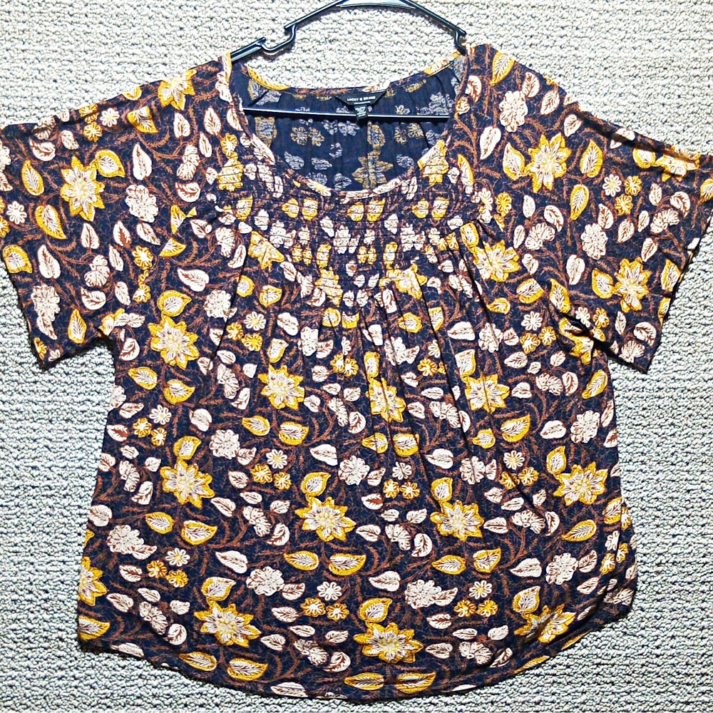Lucky Brand K13 Women's Floral Smocked Scoop Neck Short Sleeve Blouse XL Blue